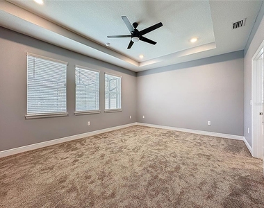 17535 Cantarina Cove - Photo Thumbnail 4