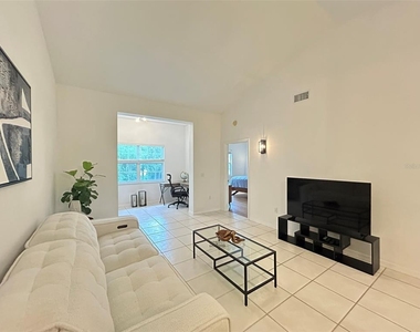 3803 54th Drive W - Photo Thumbnail 6