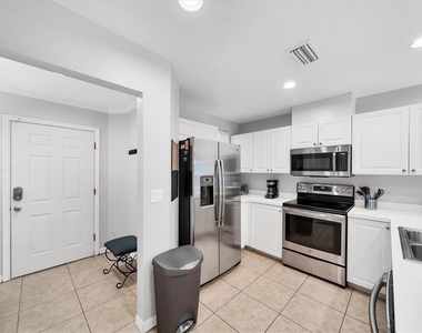 3604 54th Drive W - Photo Thumbnail 7