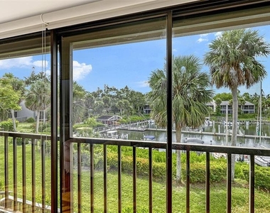 1611 Clower Creek Drive - Photo Thumbnail 13