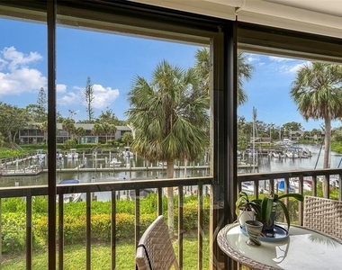 1611 Clower Creek Drive - Photo Thumbnail 7
