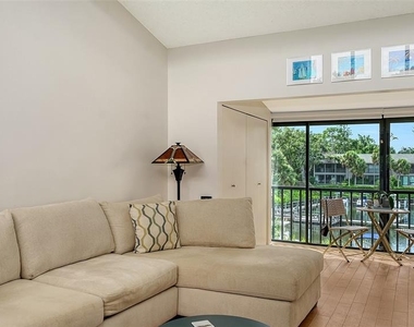 1611 Clower Creek Drive - Photo Thumbnail 5