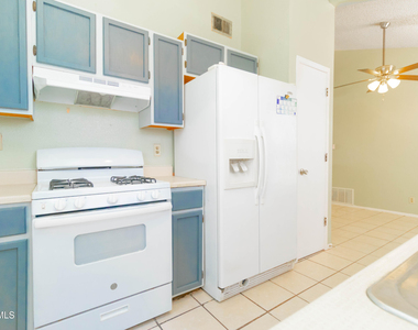 12056 Bellows Court - Photo Thumbnail 2