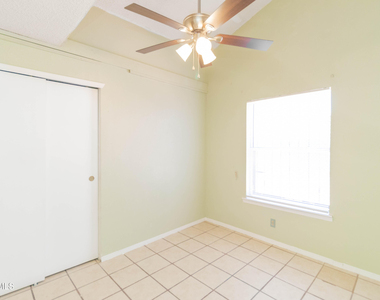 12056 Bellows Court - Photo Thumbnail 24