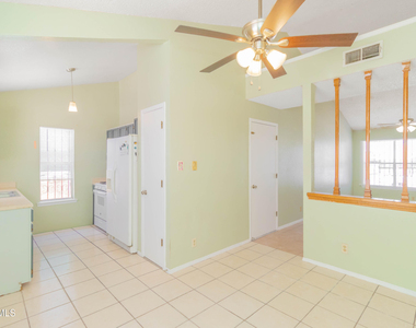 12056 Bellows Court - Photo Thumbnail 13