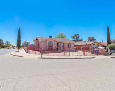 12056 Bellows Court - Photo Thumbnail 5