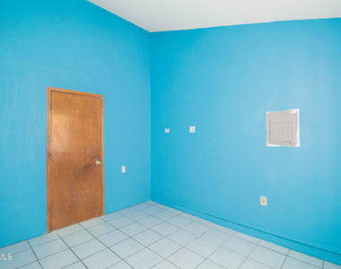 12056 Bellows Court - Photo Thumbnail 31