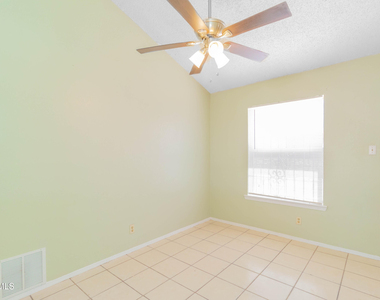 12056 Bellows Court - Photo Thumbnail 10