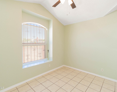 12056 Bellows Court - Photo Thumbnail 18