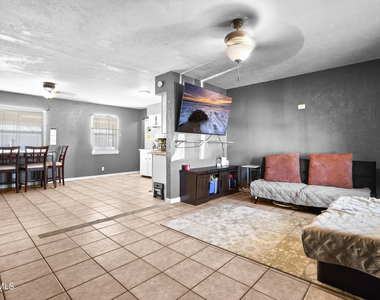 5516 Fairbanks Drive - Photo Thumbnail 6