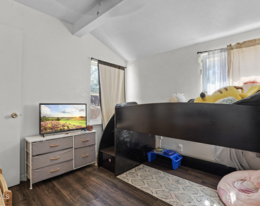 5516 Fairbanks Drive - Photo Thumbnail 20