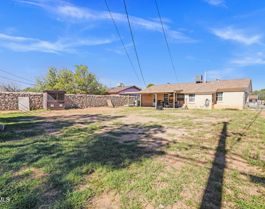 5516 Fairbanks Drive - Photo Thumbnail 26