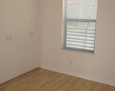 1061 Ranger Street - Photo Thumbnail 5