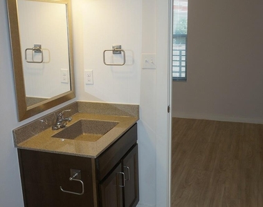1061 Ranger Street - Photo Thumbnail 6