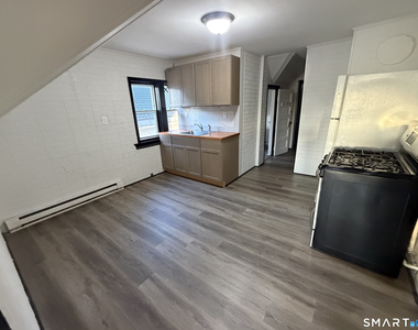 39 Houston Street - Photo Thumbnail 2