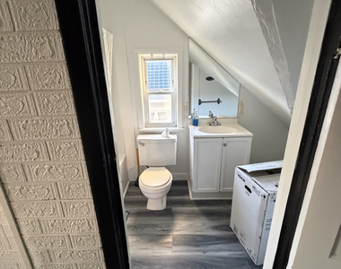 39 Houston Street - Photo Thumbnail 8