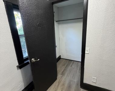 39 Houston Street - Photo Thumbnail 10