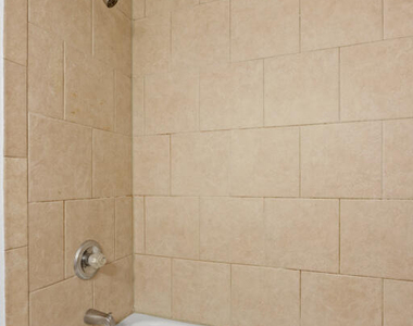 561 Green Village Court - Photo Thumbnail 21