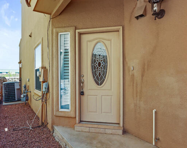 561 Green Village Court - Photo Thumbnail 4