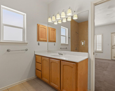 561 Green Village Court - Photo Thumbnail 24