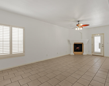 561 Green Village Court - Photo Thumbnail 6