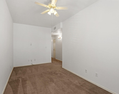 561 Green Village Court - Photo Thumbnail 34