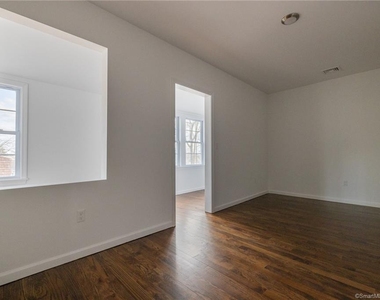 340 Pleasantview Avenue - Photo Thumbnail 4