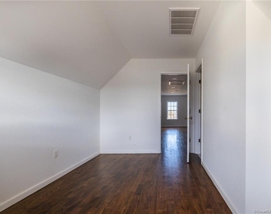340 Pleasantview Avenue - Photo Thumbnail 16