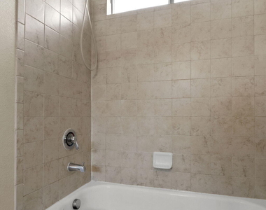 2240 Decamp Point Place - Photo Thumbnail 34