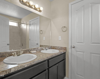 2240 Decamp Point Place - Photo Thumbnail 32