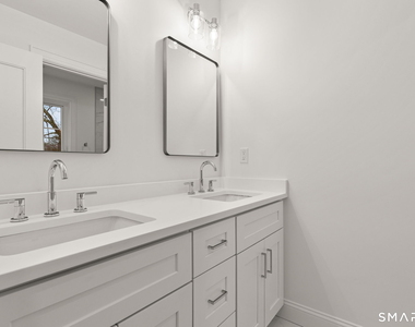 108 New England Avenue - Photo Thumbnail 13