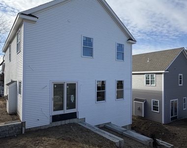 108 New England Avenue - Photo Thumbnail 19