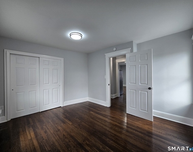 38 Beverly Avenue - Photo Thumbnail 11