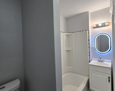 38 Beverly Avenue - Photo Thumbnail 9