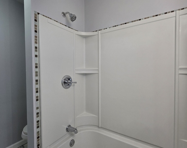 38 Beverly Avenue - Photo Thumbnail 10