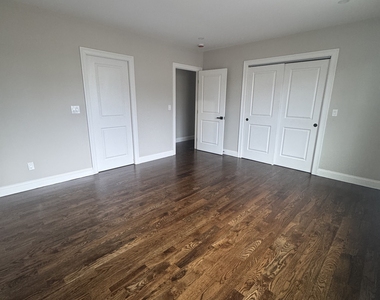 281 Harriet Street - Photo Thumbnail 8