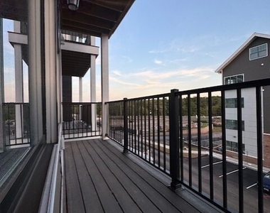 414 Berlin Turnpike - Photo Thumbnail 14