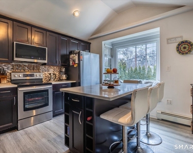 56 Linden Street - Photo Thumbnail 8