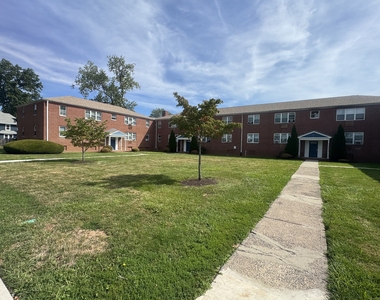 768 New Britain Avenue - Photo Thumbnail 2
