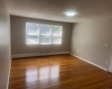 768 New Britain Avenue - Photo Thumbnail 6