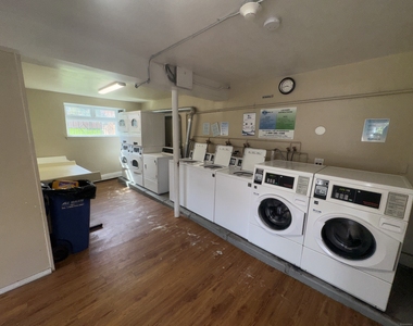 768 New Britain Avenue - Photo Thumbnail 15