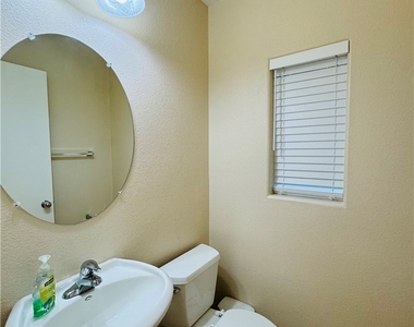 9160 Dimpled Court - Photo Thumbnail 5