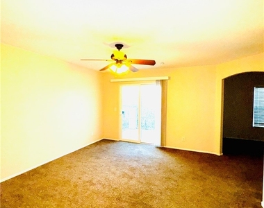 9160 Dimpled Court - Photo Thumbnail 10