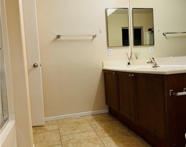 9160 Dimpled Court - Photo Thumbnail 13