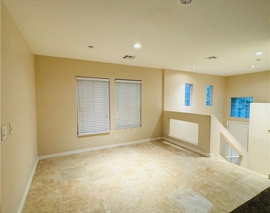 9160 Dimpled Court - Photo Thumbnail 3