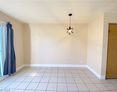 894 Rhinegold Way - Photo Thumbnail 15