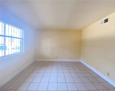 894 Rhinegold Way - Photo Thumbnail 16