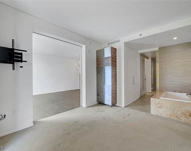 3722 Las Vegas Boulevard - Photo Thumbnail 21