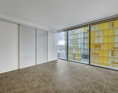 3722 Las Vegas Boulevard - Photo Thumbnail 8