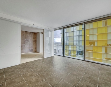 3722 Las Vegas Boulevard - Photo Thumbnail 7